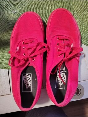 Vans Low-Top Canvas Sneakers in Red